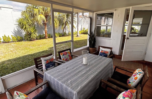 Oakmont Beach Bungalow