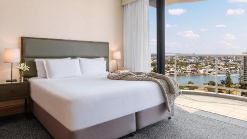 Oaks Gold Coast Hotel