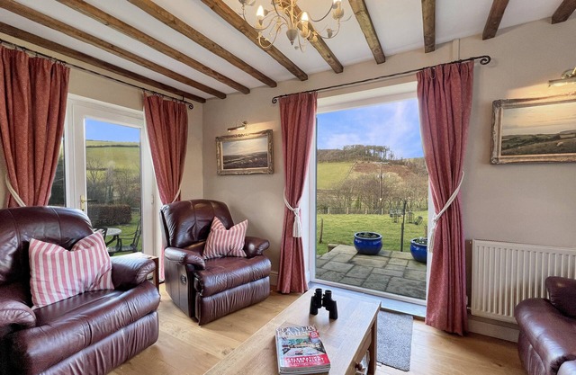 Oare eau Cottage - Grand jardin privé - bel emplacement dans la vallée Doone