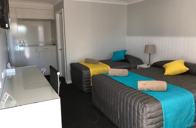 Oasis Motel