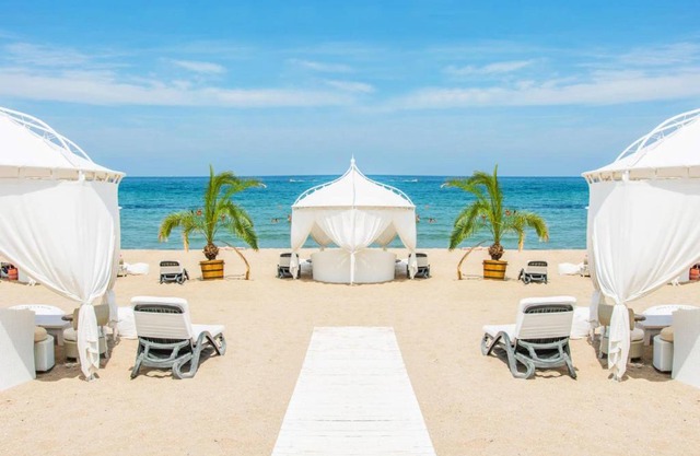 Oasis Resort & Spa Premium Apartments