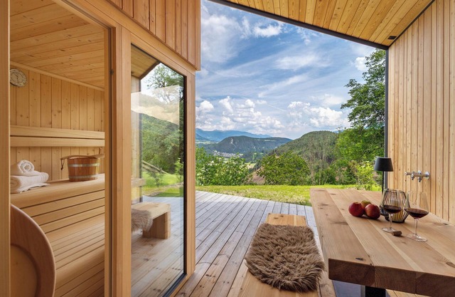 "Oberplunerhof Luxury Chalet Skyline" avec vue sur les montagnes
