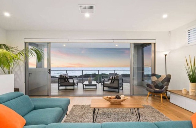 Ocean At Seaford- Beachfront Luxury-Free Wifi