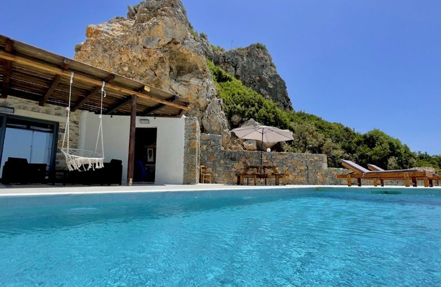Ocean Bliss Villa, By Hellocrete