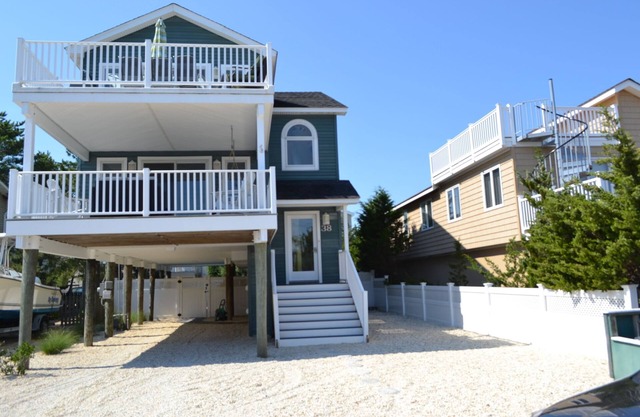 Ocean Block, maison de 4 chambres avec piscine, bain à remous et des mesures pour la plage.