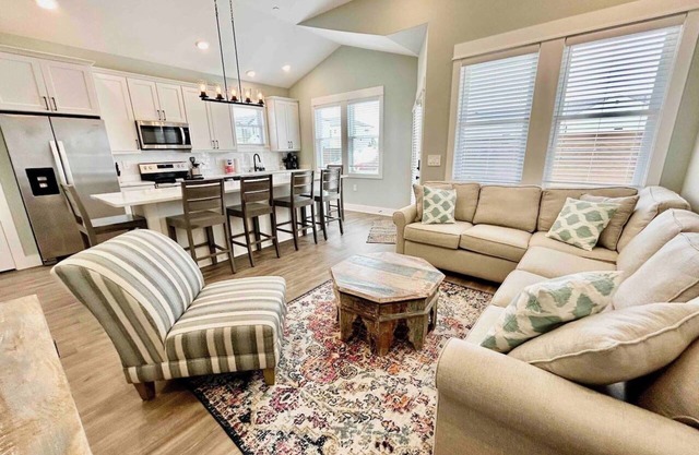 Feel the Ocean Breeze in the Luxury Single Level 2 Bed Condo