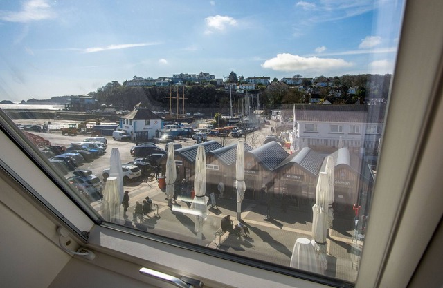 Ocean Cabins No. 11 @ The Square - Saundersfoot