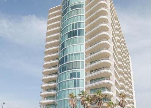 Ocean Club 704