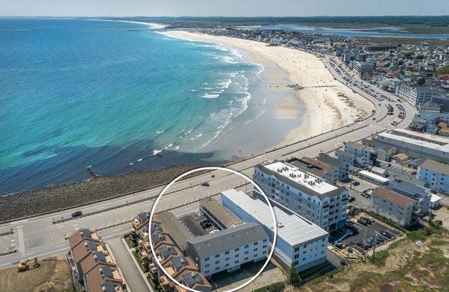 Ocean Front 1 Bedroom Condo in Hampton Beach NH
