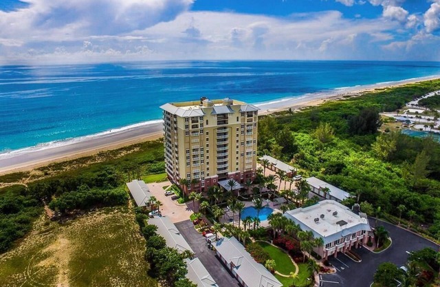 Beach Front Condo on North Hutchinson Island Florida
