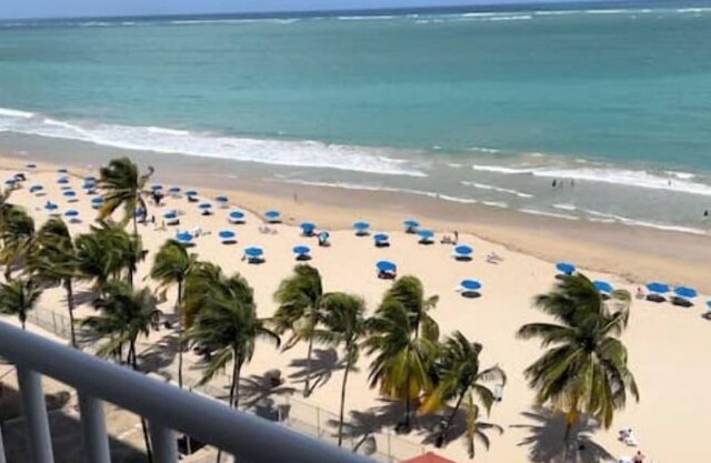 Ocean Front Condo in Isla Verde