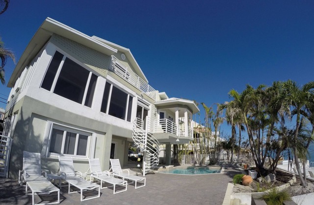 Open Ocean View Summerland Key