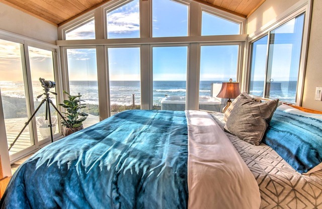 Ocean Front sur la plage de sable à Gleneden Beach! Ocean View Hot Tub! Dog Friendly! NUIT GRATUITE!