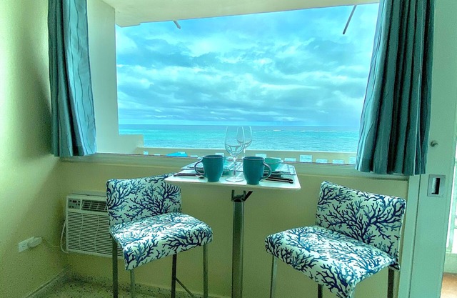 Spectaculaire Oceanfront 2 BR / 2 salles de bain / 3 terrasses Penthouse