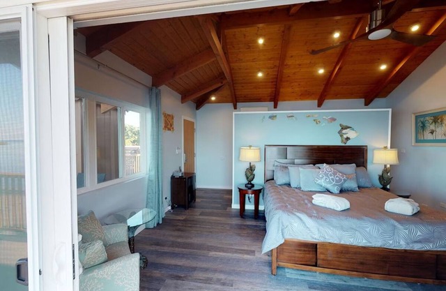 Ocean Front Suite: with Seating Area and Balcony, Outdoor Pool, Pets Are Welcome