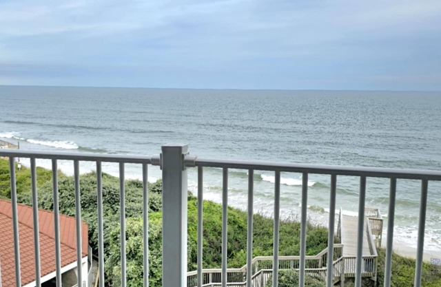 OCEAN FRONT 2-bedroom condo in North Topsail Beach