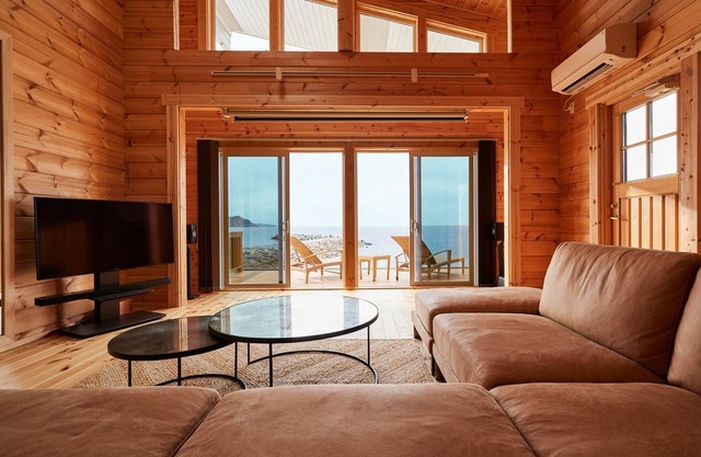 Ocean front Vacation Rental with a jacuzzi / Minamiboso Chiba