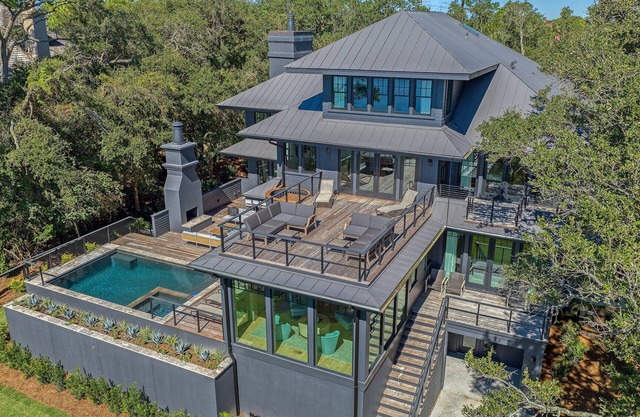 Ocean, golf and lagoon views, complete renovation luxury home