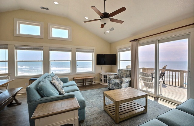 Ocean Point- Incredible Ocean Views- Entrez sur la plage! Piscine communautaire