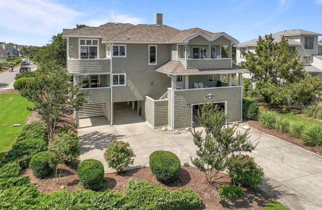 Ocean-side home in Corolla with hot tub & indoor pool