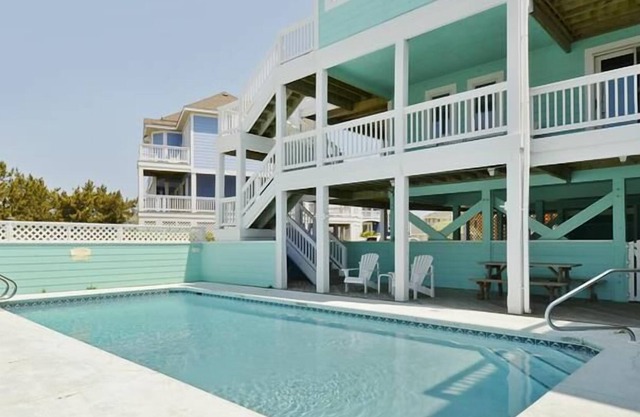 Oceanside Home In Corolla w/Heated Pool, Hot Tub & Elevator