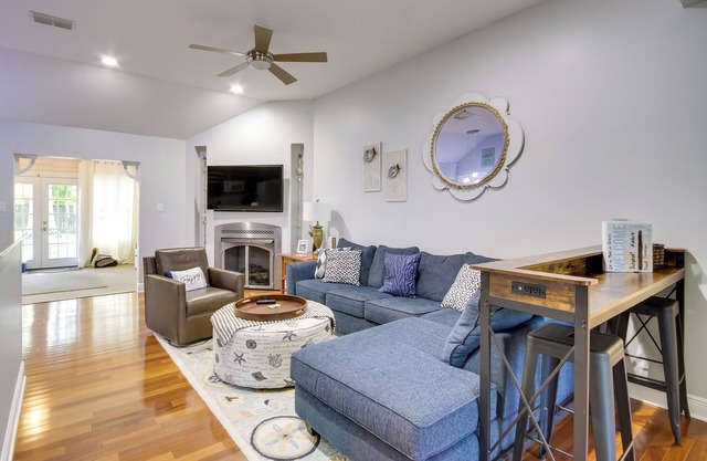 Ocean Springs Home w/ Fire Pit & Game Room!