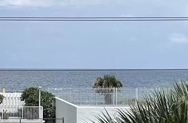 Easter, Summer vacation 4th July Available Ocean View Condo beachside Book now