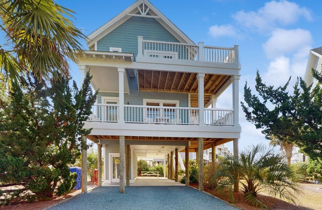 Ocean view home with shared pool and close beach access