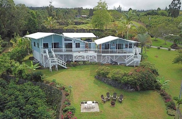 Vues sur l'océan de Lanai privé 1 lit / 1 salle de bain Cottage sur une ferme de café 100% Kona!