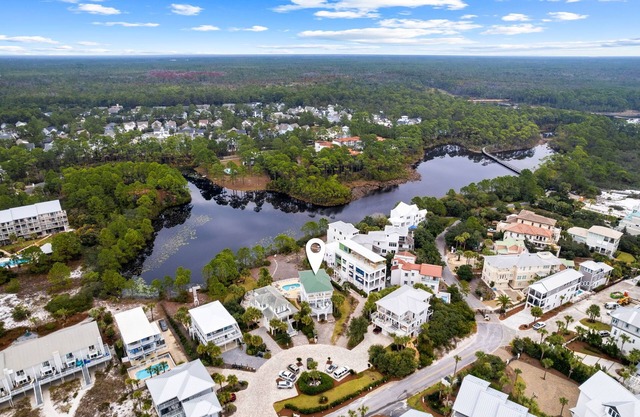 Ocean Views! Pool/Hot Tub/Bikes/Grill! Walk to Beach!
