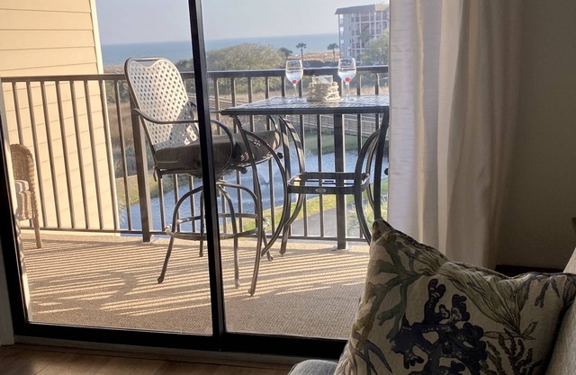 OCEAN VIEWS- Ocean Villa B338 with an Awesome view of the Ocean