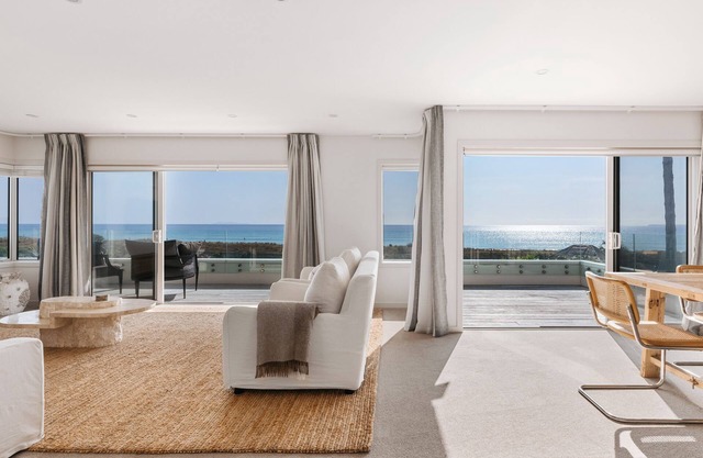 Oceanfront Oasis ~ Papamoa Beach - Beyonder Holiday Homes