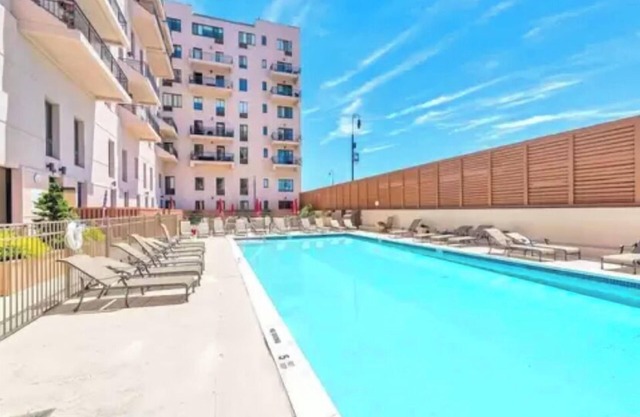 Condo de luxe en bord de mer avec parking