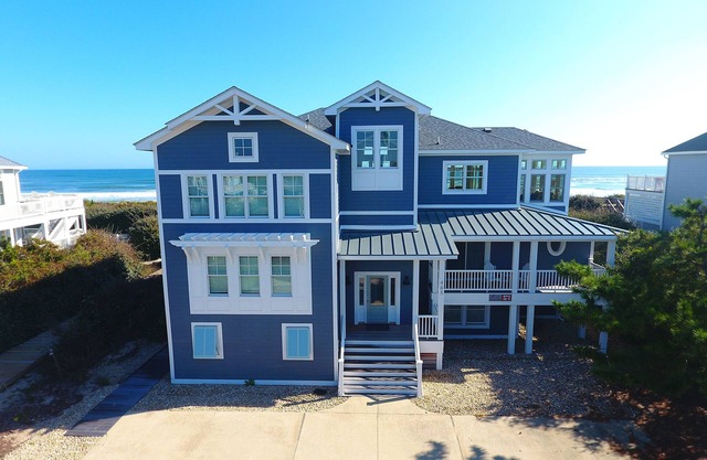 OCEANFRONT Corolla-11 BDR (8 Mstr) Pool, Fire Pit, Steps to beach, REMODELED 2019!