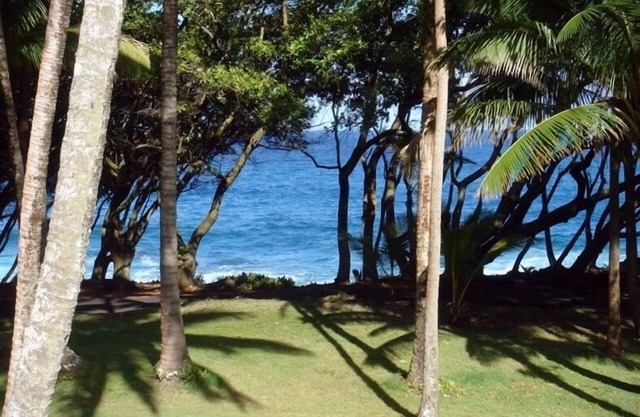 Oceanfront Cottage dans le pittoresque «Old Hawaii», le chalet original Rainbow Dreams