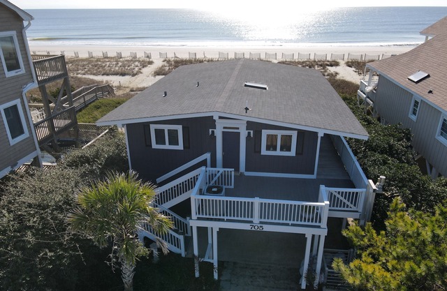 Oceanfront Cottage with Great Views!