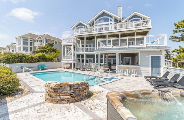 Oceanfront Hatteras home w/ countless amenities & panoramic views!