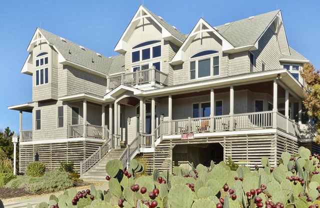 Oceanfront Home In Corolla w/ Private Pool & Hot Tub