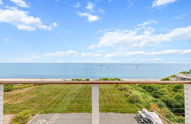 Oceanfront home private Priscilla Beach