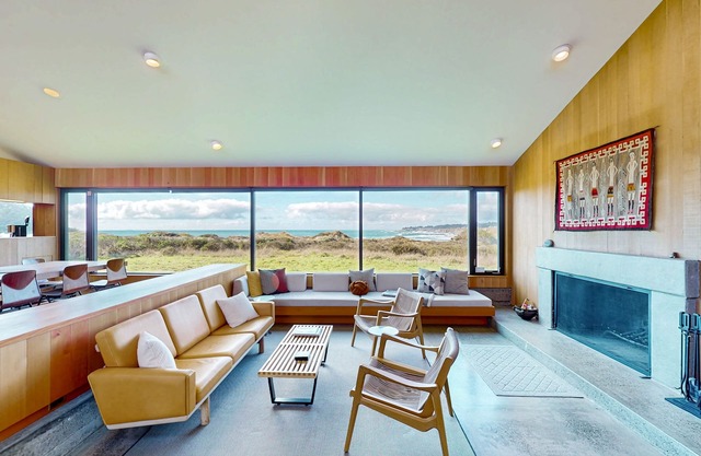 Oceanfront home w / bain à remous privé, vues, accès à la plage et piscines / tennis partagés!