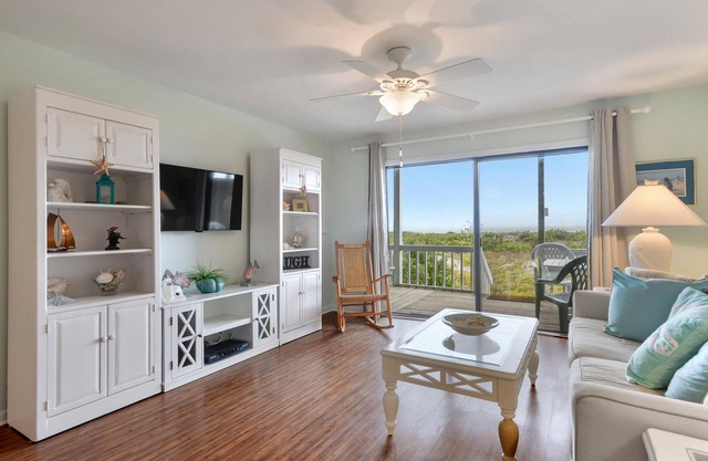 Oceanfront, Huge Deck, Nouveau lit King!