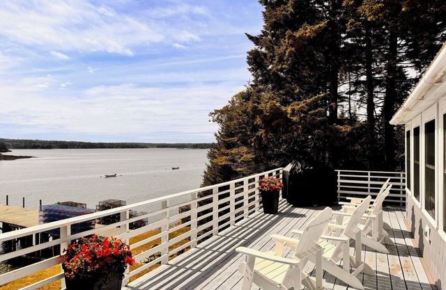 Oceanfront Retreat sur Dyers Bay avec des couchers de soleil incroyables