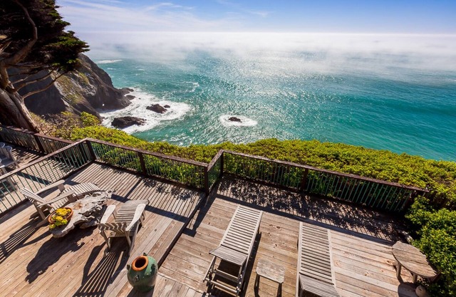 Oceanfront Vacation Home - Vues spectaculaires; Jacuzzi; Wifi.