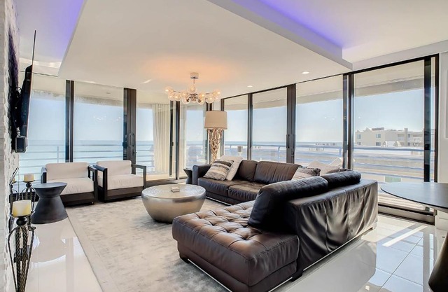 Oceanfront View Wrap Around Balcony Luxury Corner Unit Ebb Tide 401