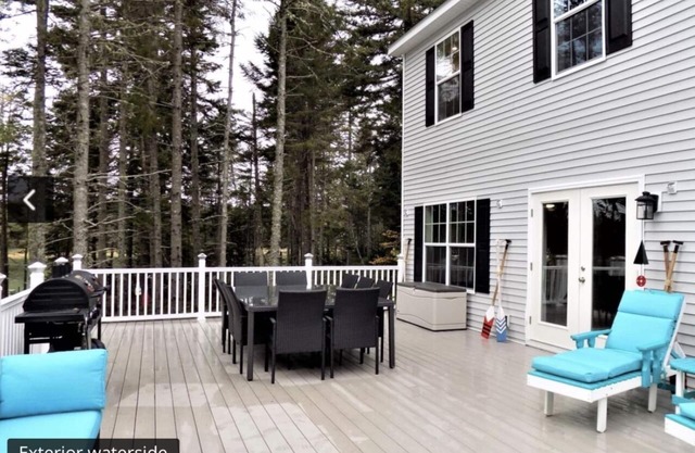 Gorgeous, Spacious Home / Arcadia Schoodic Peninsula Area, 100 ft from water