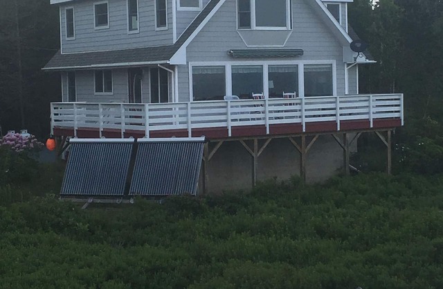 Cottage Oceanside avec des vues spectaculaires! Ledgeview Cottage.