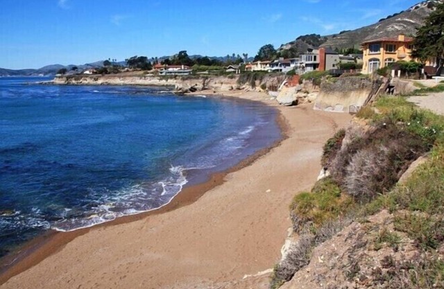 Oceanside Escape STEPS to the BEACH