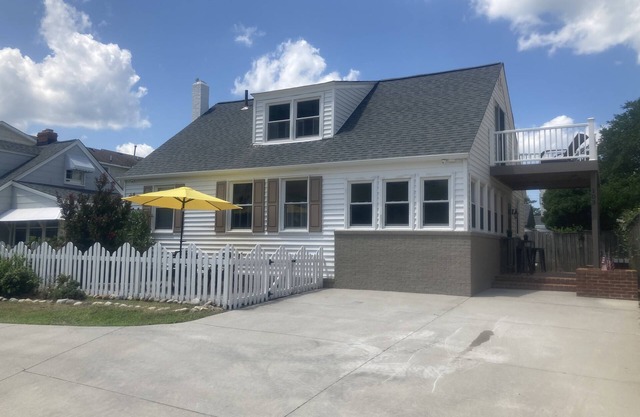 Oceanside North End Cottage