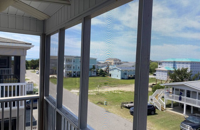 OCEANVIEW, 3 MIN WALK TO BEACH, KID-FRIENDLY, LINENS INCLUDED, FULLY STOCKED
