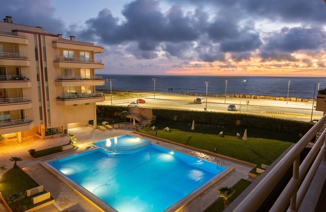Oceanview First Line with 2 Pools 4